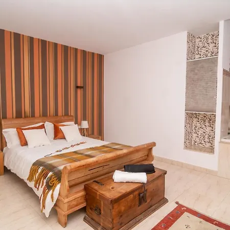 Gran De 4 En Apartment Sitges